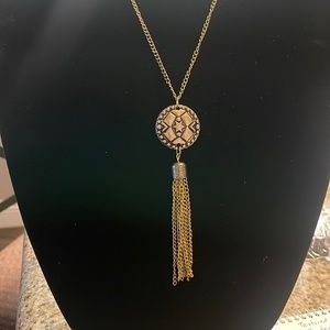 Vintage 1970’s Old gold tone tassel necklace